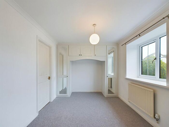 2 Bedroom Bungalow To Rent In Brock End, Portishead, Bristol, BS20