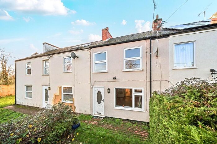 2 Bedroom Terraced House For Sale In Warehorne Road, Hamstreet, TN26