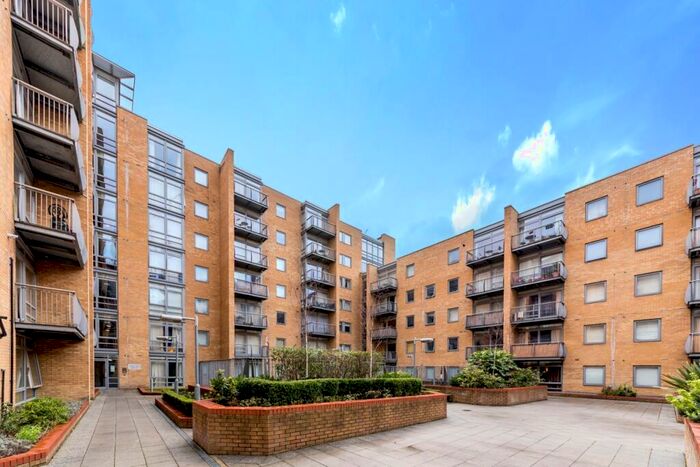 1 Bedroom Flat To Rent In Canary Central, Cassilis Road, Canary Wharf, London, E14