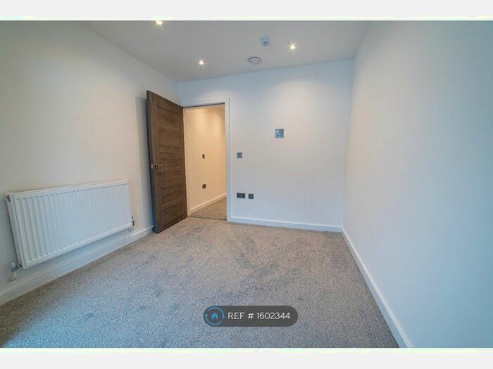 2 Bedroom End Of Terrace House To Rent In Abbey Park, Worksop, S80