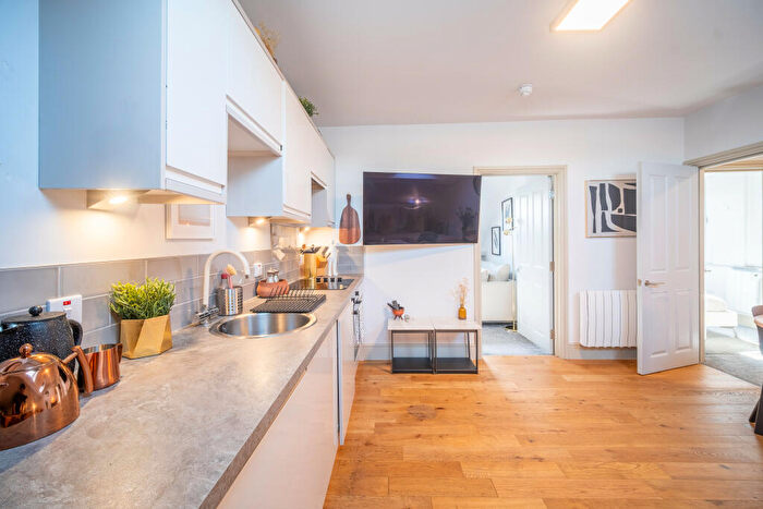 2 Bedroom Apartment To Rent In Woodhurst Road, Moseley, B13