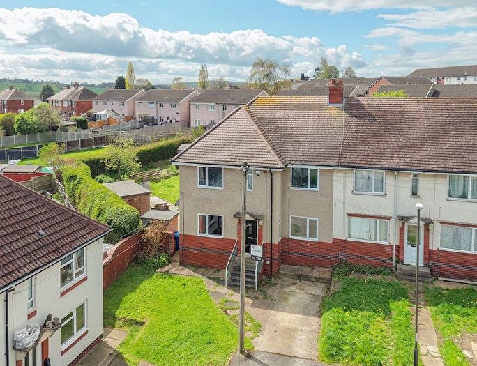 4 Bedroom End Terrace House For Sale In Bacons Lane, Chesterfield, S40