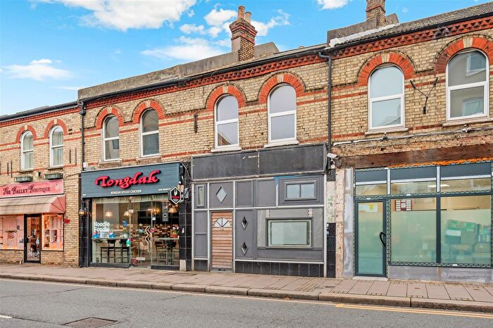 1 Bedroom Studio To Rent In Merton Road, London, SW19