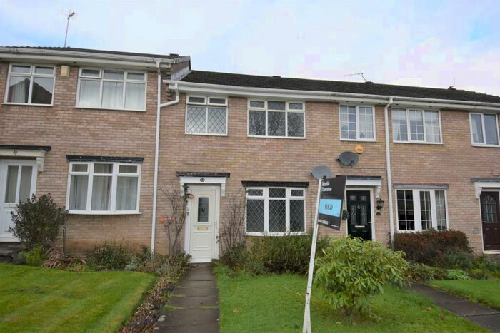3 Bedroom Terraced House To Rent In Howden Close, Cowlersley, Huddersfield, HD4
