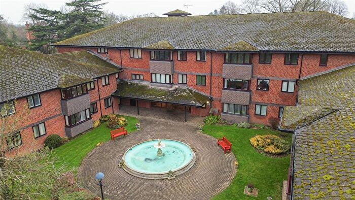 1 Bedroom Flat For Sale In Maplebeck Court, Solihull, B91