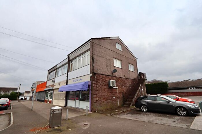 2 Bedroom Maisonette To Rent In Bryn Lane, Pontllanfraith, NP12