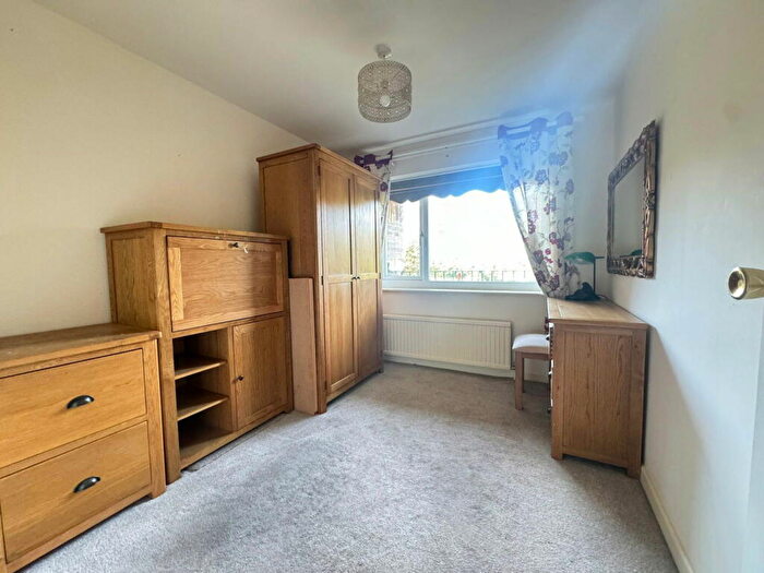 2 Bedroom Flat To Rent In Croxton Court, Park Crescent, PR9