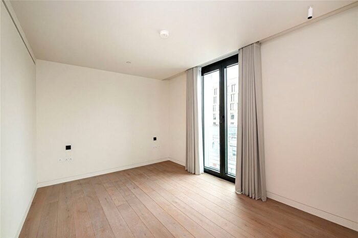 2 Bedroom Flat To Rent In Hanover Square, Mayfair, London, W1S