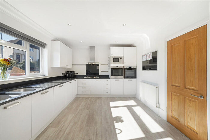 5 Bedroom Detached House To Rent In Colchester Road, Northwood, HA6