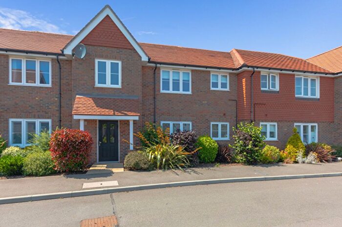 2 Bedroom Flat For Sale In Danforth Way, Ringmer, BN8