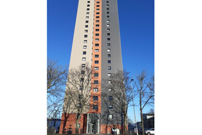 2 Bedroom Flat To Rent In , Ibroxholm Oval, G51