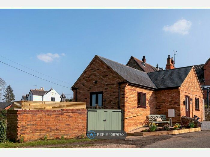 1 Bedroom Detached House To Rent In Northlea, Market Harborough, LE16