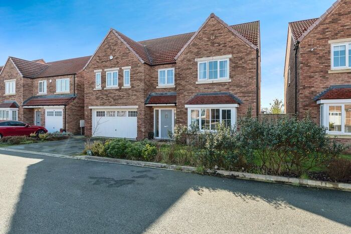 5 Bedroom Detached House For Sale In Windsor Close, Cawood, Selby, YO8