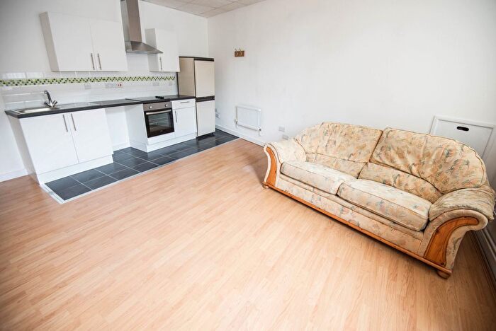2 Bedroom Flat To Rent In Tennyson Road, Southampton, SO17