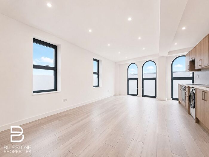 Studio To Rent In Woodcote Road, Wallington, SM6