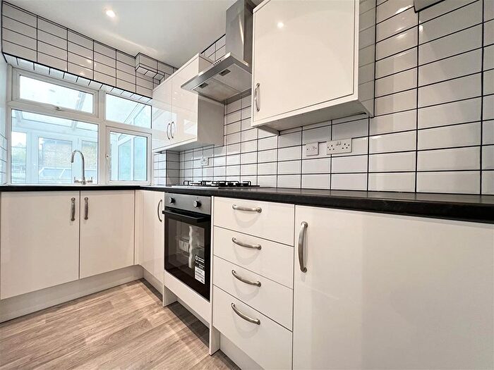 3 Bedroom Terraced House To Rent In Priory Place, Dartford, DA1