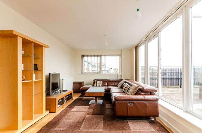 2 Bedroom Flat To Rent In Skerne Road, Kingston, Kingston Upon Thames, KT2