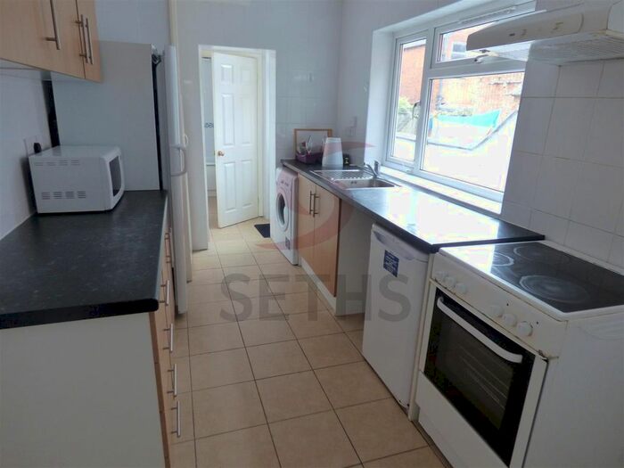 4 Bedroom Terraced House To Rent In Noel Street, Leicester, LE3