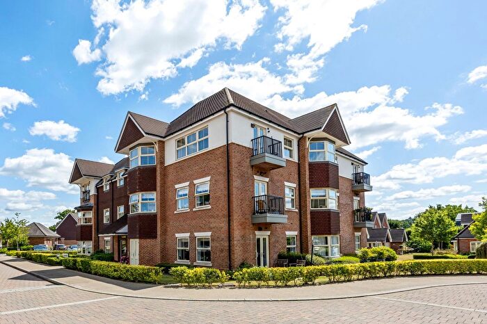 2 Bedroom Property For Sale In Durrants Drive, Faygate, RH12
