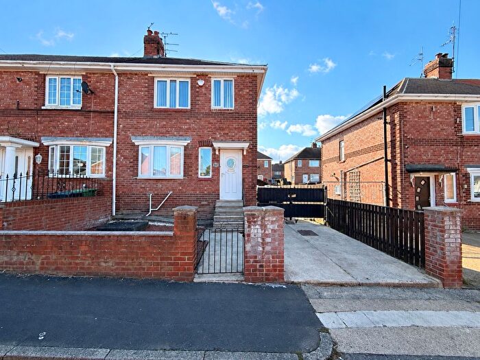 3 Bedroom Semi Detached House For Sale In Fordland Place, Sunderland, SR4