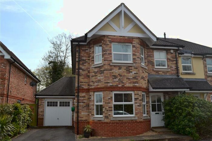 3 Bedroom Semi-Detached House To Rent In Russett Gardens, Ruscombe, Twyford, Berkshire, RG10