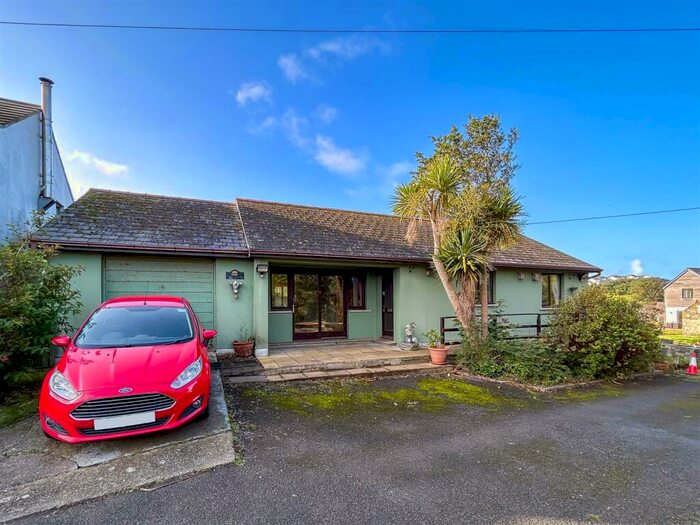 2 Bedroom Bungalow For Sale In The Fold, Broad Haven, SA62