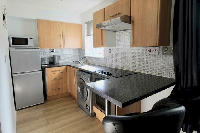 1 Bedroom Flat To Rent In Lee Crescent North, Ground Floor, AB22