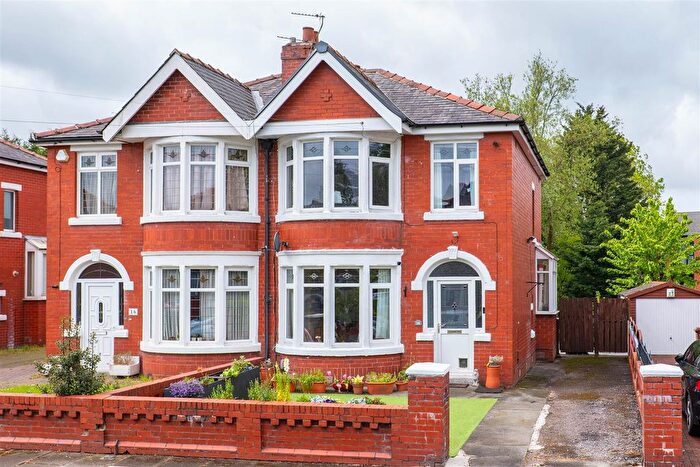 3 Bedroom Semi-Detached House For Sale In Gaythorne Avenue, Preston, PR1