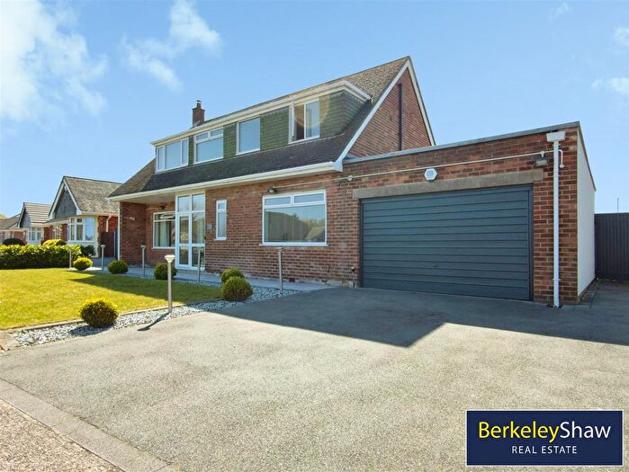 4 Bedroom Detached House For Sale In Spinney Crescent, Blundellsands, Liverpool, L23