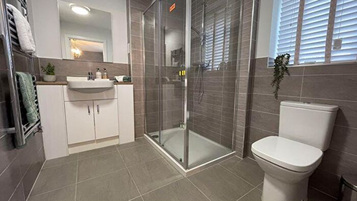 2 Bedroom Detached Bungalow For Sale In Hotchkin Gardens, Tattershall Road, Woodhall Spa, LN10