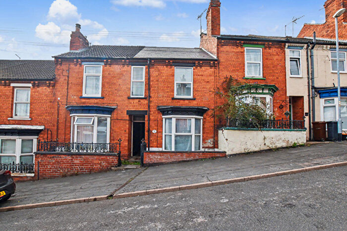 3 Bedroom Terraced House For Sale In Laceby Street, Lincoln, LN2