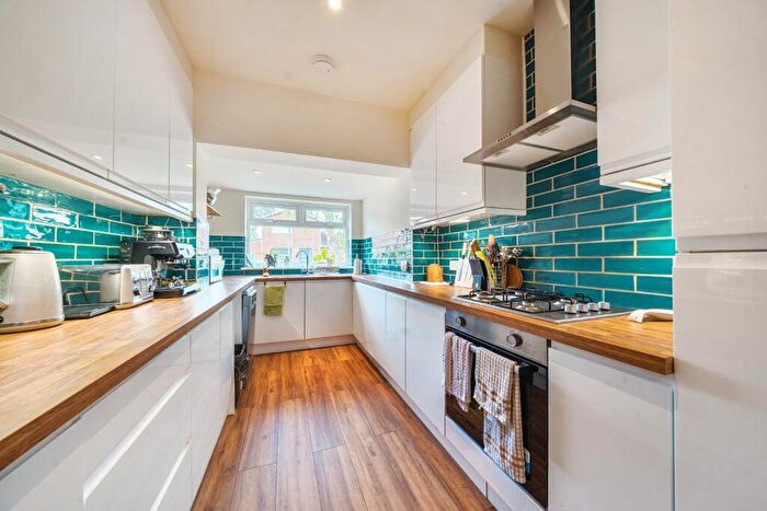 2 Bedroom Bungalow For Sale In Nearsby Drive, West Bridgford, Nottingham, Nottinghamshire, NG2