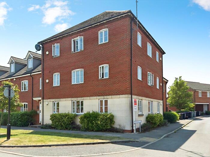 2 Bedroom Flat For Sale In The Pollards, Bourne, PE10