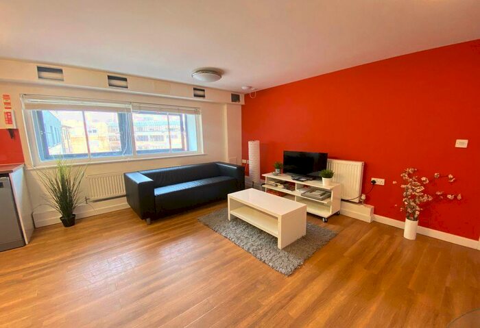 4 Bedroom Apartment To Rent In Carlton House, Carlton Place, Southampton, SO15