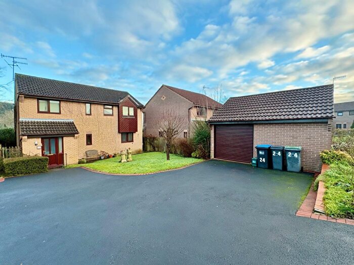 4 Bedroom Detached House For Sale In Hawleys Close, Matlock, DE4