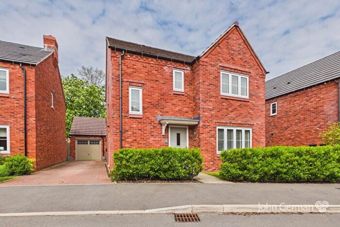3 Bedroom Detached House For Sale In Turnpike Way, Ashbourne, DE6