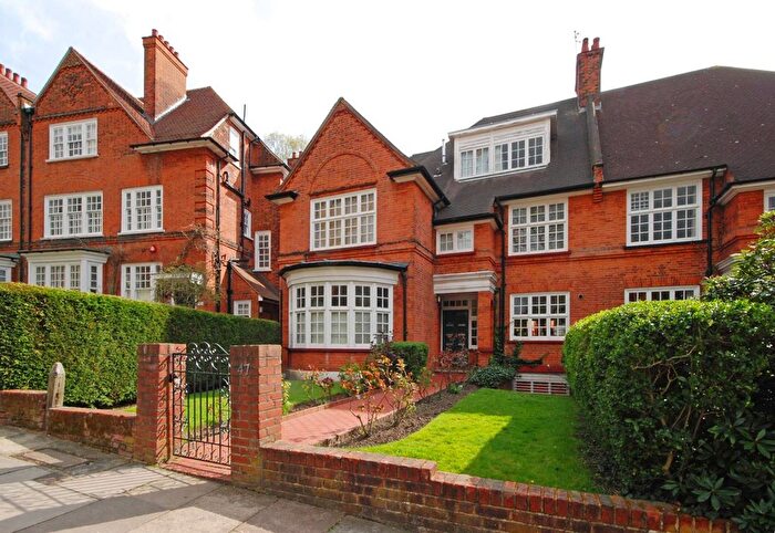 2 Bedroom Flat To Rent In Hollycroft Avenue, Hampstead, London, NW3