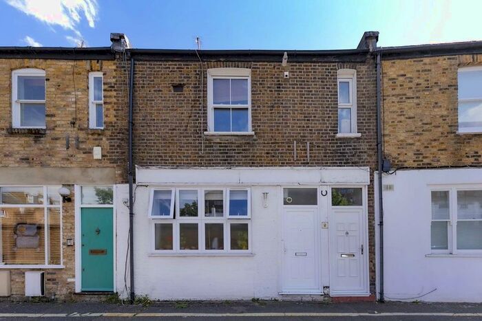 1 Bedroom Flat To Rent In Barb Mews, Barb Mews, Hammersmith, W6