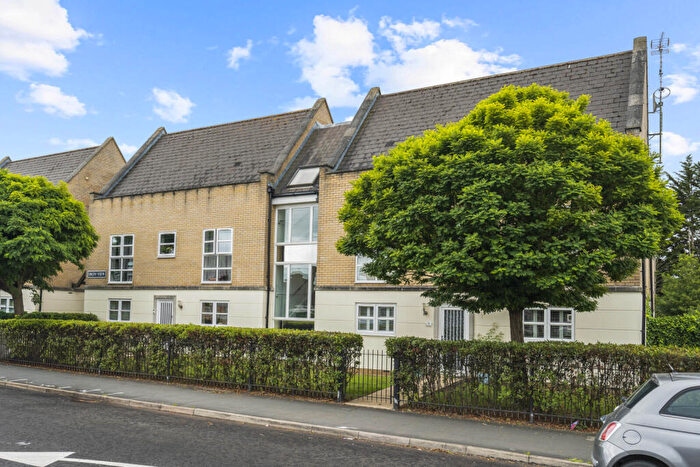 1 Bedroom Apartment For Sale In Cressing Road, Braintree, Essex, CM7