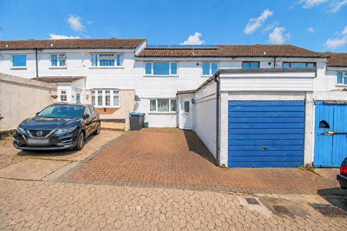 3 Bedroom Terraced House For Sale In Tithelands, Harlow, CM19