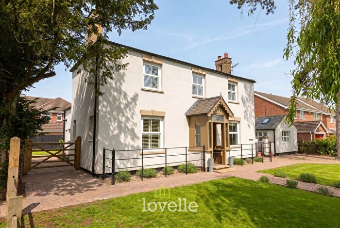 5 Bedroom Detached House For Sale In Archer Road, Waltham, DN37
