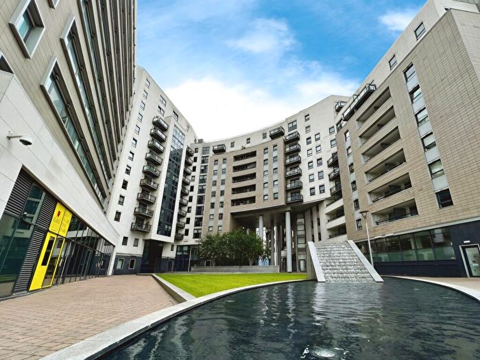 1 Bedroom Flat To Rent In Gateway East, Marsh Lane, Leeds, Uk, LS9