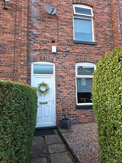 2 Bedroom Terraced House To Rent In Bennett Street, Hyde, SK14