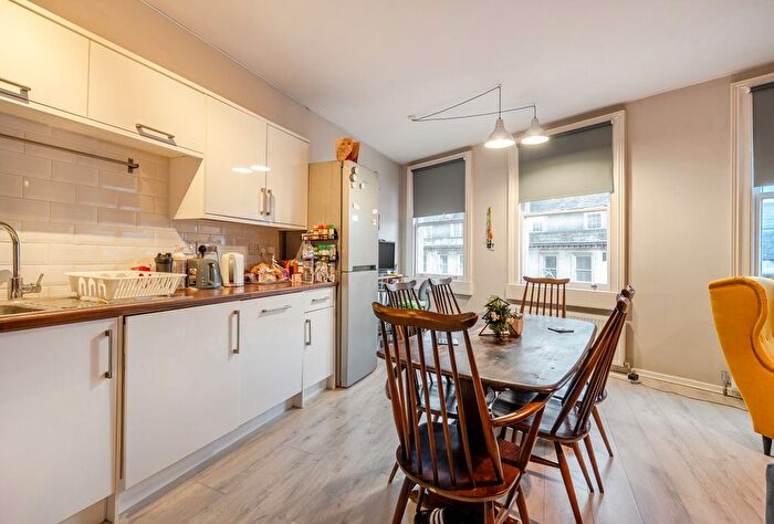 1 Bedroom Flat For Sale In Hay Hill House, Bath, Somerset, BA1