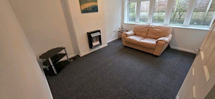 1 Bedroom Flat To Rent In Aldborough Close, Manchester, M20