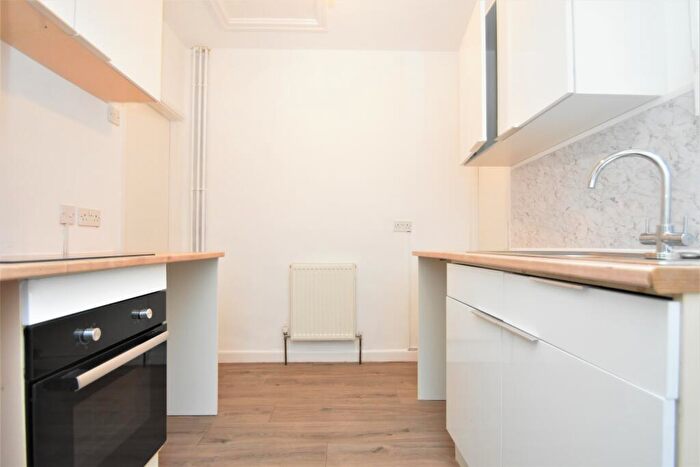 2 Bedroom Terraced House To Rent In Esslemont Road, Southsea, PO4