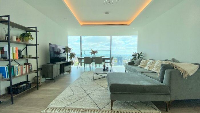 2 Bedroom Apartment To Rent In City Road, EC1V