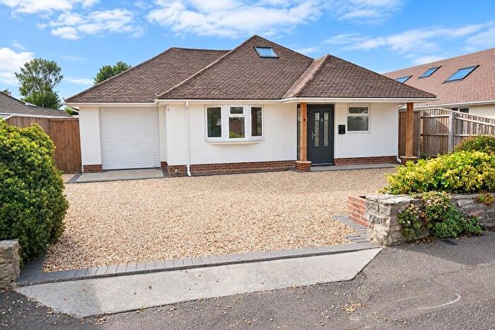 3 Bedroom Chalet For Sale In Heathwood Avenue, Barton On Sea, New Milton, Hampshire., BH25