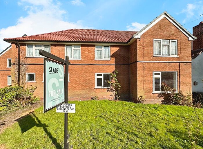 2 Bedroom Flat For Sale In Lower Street, Tettenhall, Wolverhampton, WV6