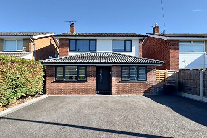 4 Bedroom Detached House For Sale In Heron Drive, Poynton, SK12